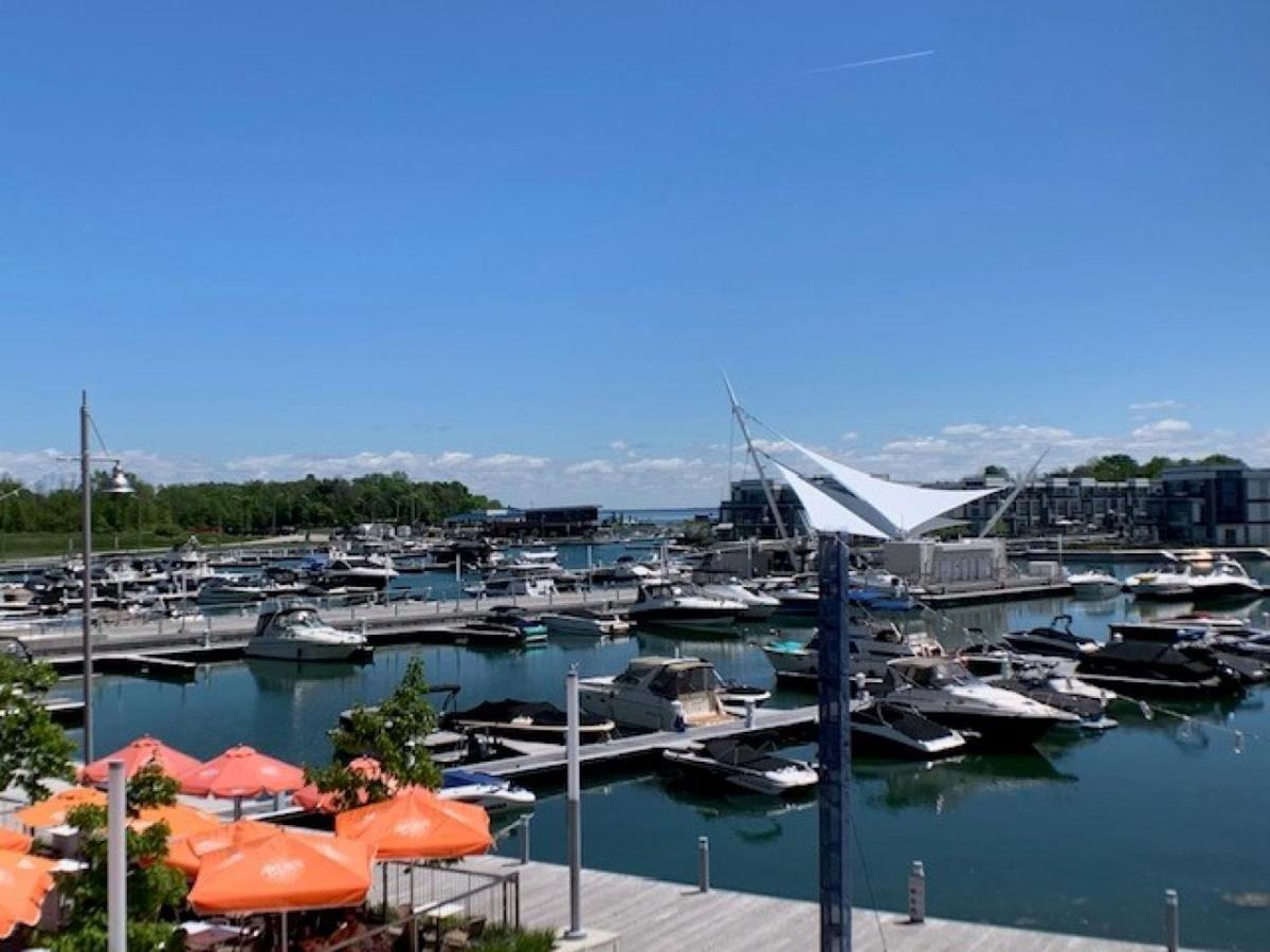 Stunning Stayz At Friday Harbour Beach Marina Resort Lake Simcoe Innisfil Buitenkant foto