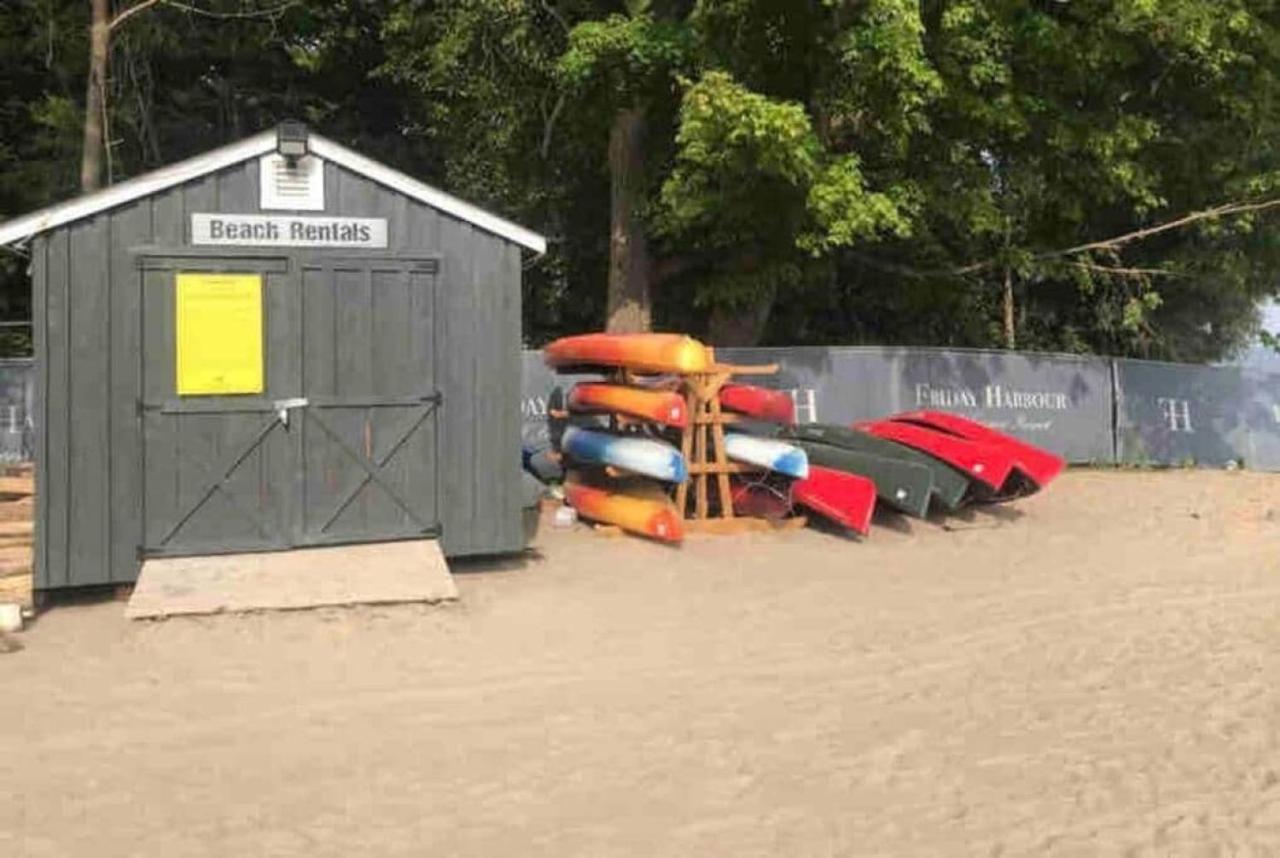 Stunning Stayz At Friday Harbour Beach Marina Resort Lake Simcoe Innisfil Buitenkant foto